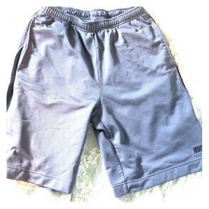 Mens Nike Athletic Gray Shorts. Size M
